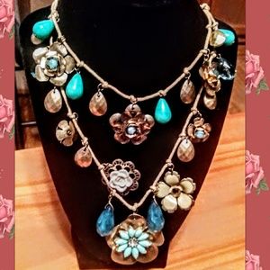 Beautiful Blue and White Floral Necklace
